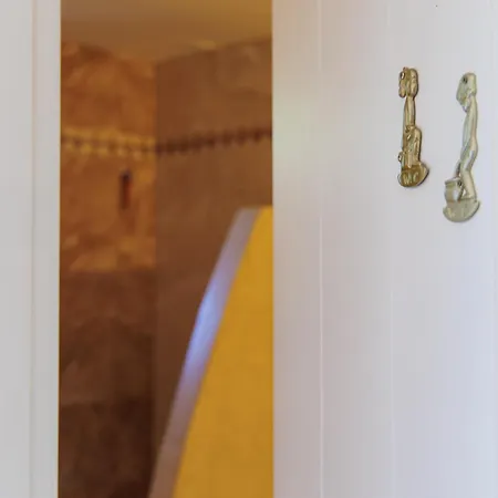 Iliana's House - Spacious Cave House In The Center Of *