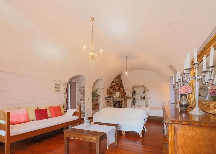 Daire Iliana's House - Spacious Cave House In The Center Of *