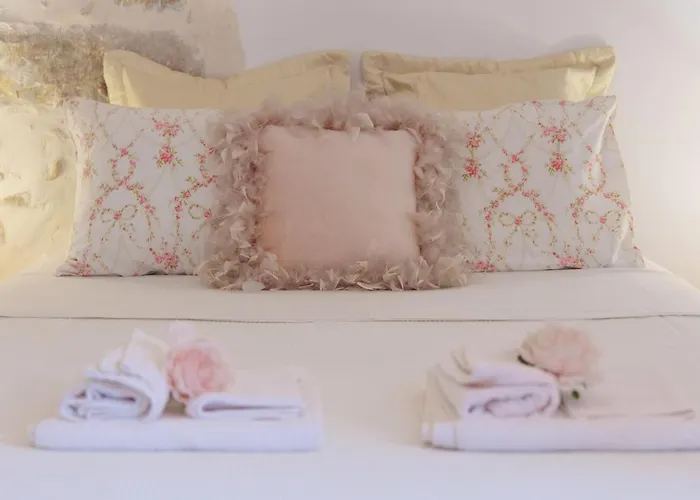 Iliana's House - Spacious Cave House In The Center Of Appartement