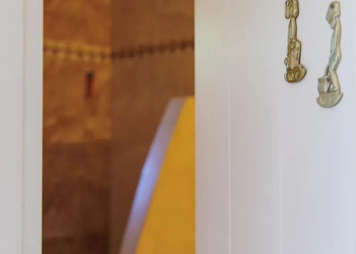 Iliana's House - Spacious Cave House In The Center Of *