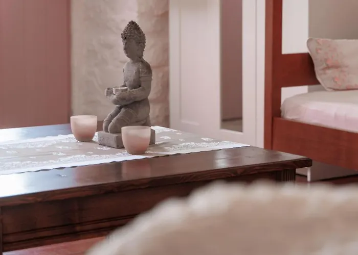 Iliana's House - Spacious Cave House In The Center Of Appartement *