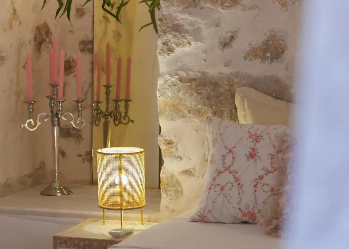 Iliana's House - Spacious Cave House In The Center Of * Areopoli